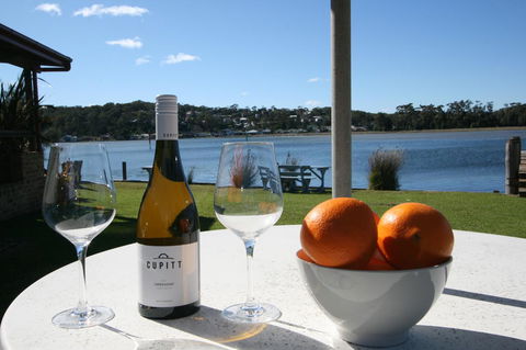 Lake Edge Apartments - Events Australia 29