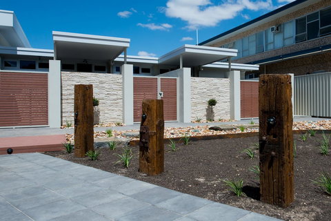 Loxton Courthouse Apartments - Events Australia 7