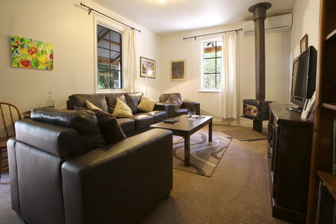 Amy\'s House Bed & Breakfast - Events Australia 6