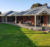 Aldinga Beach overnighter or getaway home - Events Australia