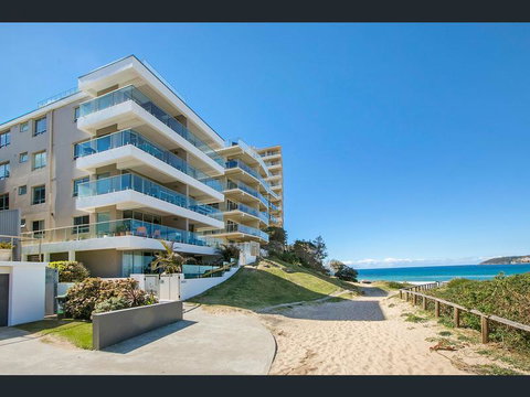 Beachfront Bliss - Tourism Bookings 19