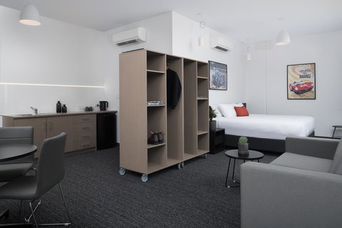 Rydges Pit Lane - Events Australia 26