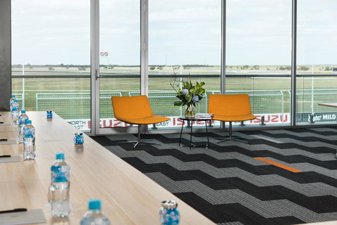 Rydges Pit Lane - Events Australia 4