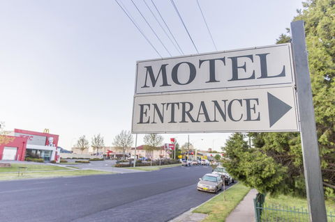 Bathurst Motor Inn - Events Australia 35