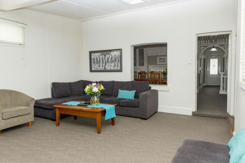 Bathurst Motor Inn - Events Australia 31