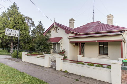 Bathurst Motor Inn - Events Australia 30