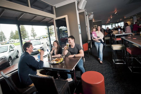 Nightcap At Hotel Victor - Events Australia 21