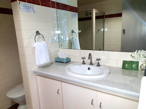 Nightcap At Hotel Victor - Events Australia 8