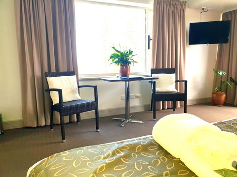 Nightcap At Hotel Victor - Events Australia 10