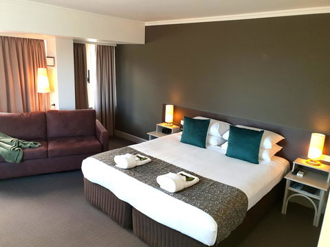 Nightcap At Hotel Victor - Events Australia 11