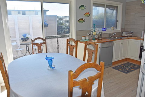 Beach Life Retreat - Events Australia 11