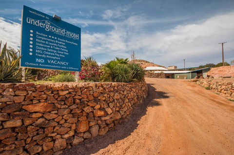 The Underground Motel - Accommodation Europe 24