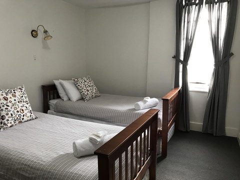 Caledonian Inn - Events Australia 31