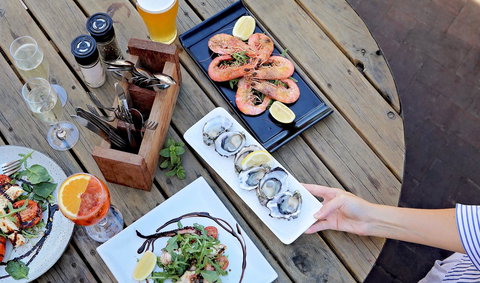 Caledonian Inn - Events Australia 18