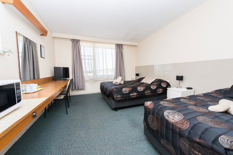 Blue Lake Motel - Events Australia 12