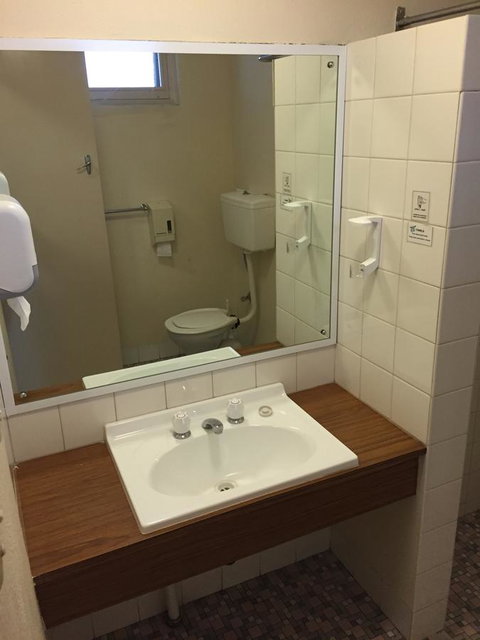 Blue Lake Motel - Events Australia 28