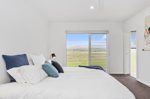 Sea View At Silver Sands - C21 SouthCoast Holidays - Tourism Bookings 10