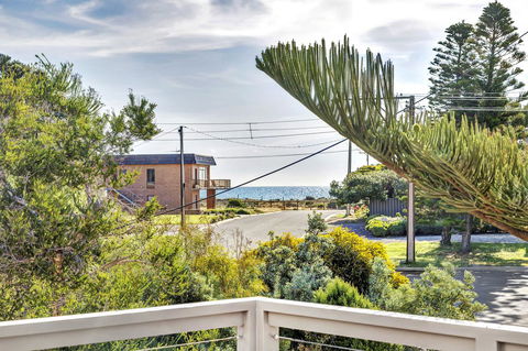 Sea View At Silver Sands - C21 SouthCoast Holidays - Tourism Bookings 5