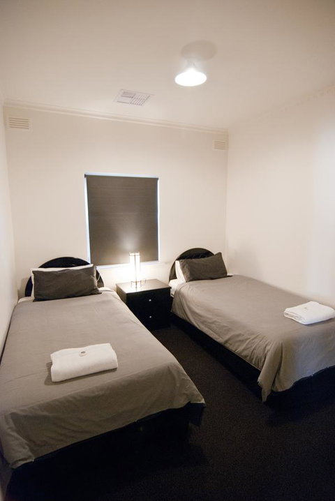The Commodore - Tourism Bookings 18