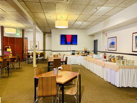 Opal Inn Hotel, Motel, Caravan Park - Events Australia 25