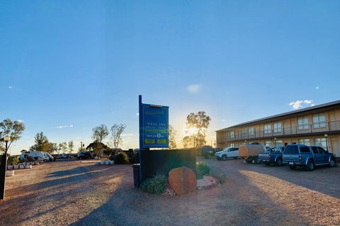 Opal Inn Hotel, Motel, Caravan Park - Events Australia 41