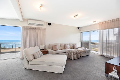Esplanade Escape - Events Australia 17