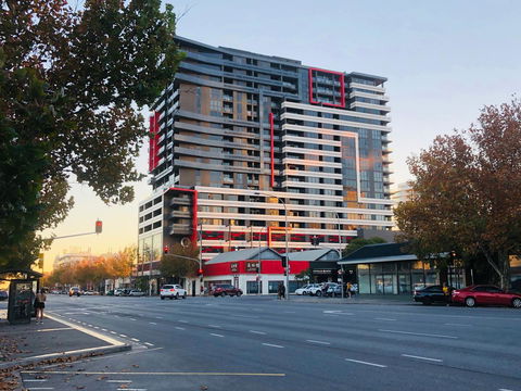 CENTRAL ESCAPE 2 BEDROOM @ ADELAIDE CBD - Events Australia 1
