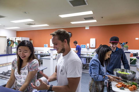 YHA Adelaide Central - Tourism Bookings 28