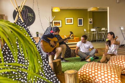 YHA Adelaide Central - Tourism Bookings 26