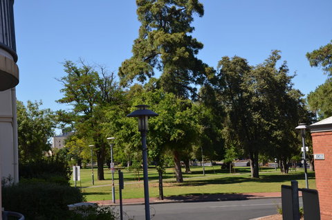 ADELAIDE CENTRAL APARTMENT - 3BR, 2BATH & CARPARK - Events Australia 34