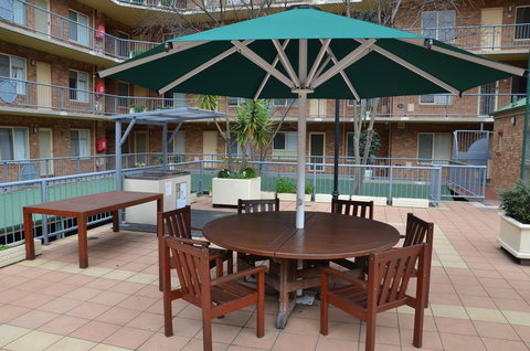 ADELAIDE CENTRAL APARTMENT - 3BR, 2BATH & CARPARK - Events Australia 23