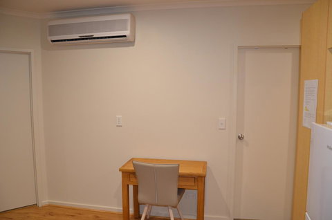 ADELAIDE CENTRAL APARTMENT - 3BR, 2BATH & CARPARK - Events Australia 10