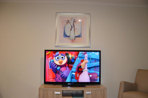 ADELAIDE CENTRAL APARTMENT - 3BR, 2BATH & CARPARK - Events Australia 9