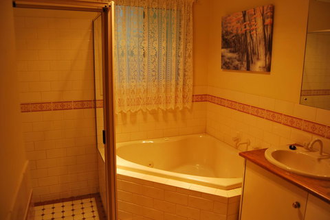 A Secret Treasure - Events Australia 10