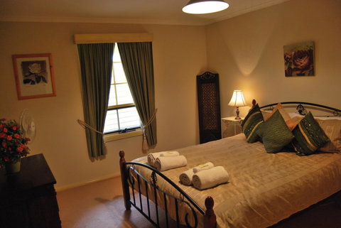 A Secret Treasure - Events Australia 8