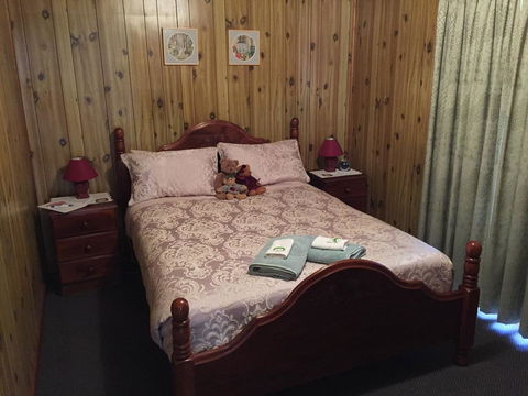 Clare Valley Cabins - Events Australia 18