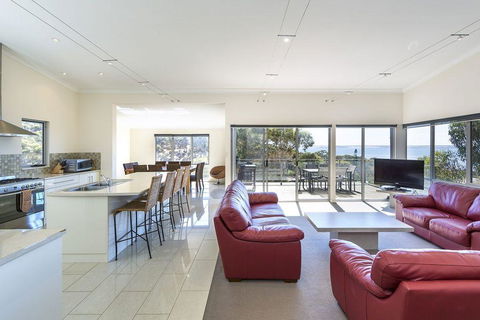 Saar River House - Events Australia 7