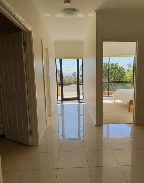 South Shores - Accommodation Europe 7