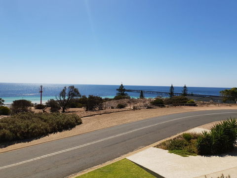 South Shores - Accommodation Europe 3