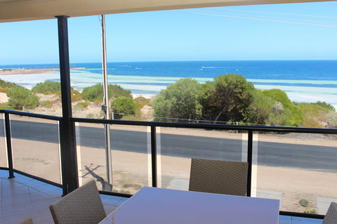 The Lighthouse - Beachfront Accommodation - Accommodation Europe 9