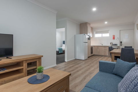 Jurien Bay Motel Apartments - Tourism Bookings 19