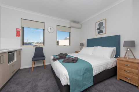 Jurien Bay Motel Apartments - Tourism Bookings 23