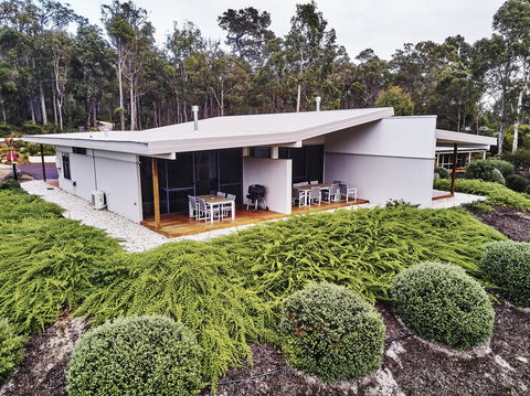 Eight Willows Retreat - Events Australia 24