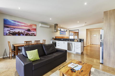 Eight Willows Retreat - Events Australia 8