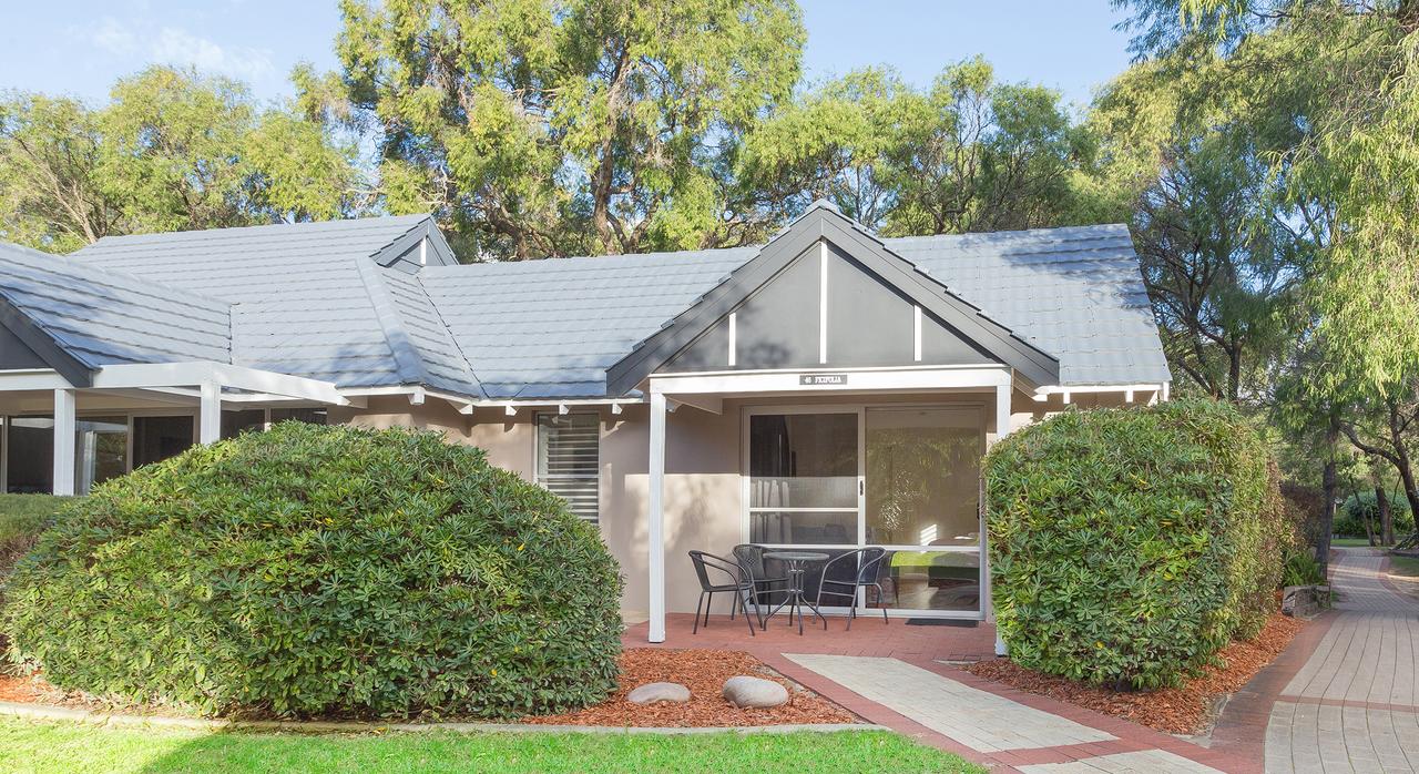 Broadwater WA Tourism Bookings