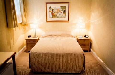 European Hotel - Tourism Bookings 35