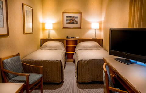 European Hotel - Tourism Bookings 23