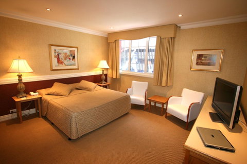 European Hotel - Tourism Bookings 2
