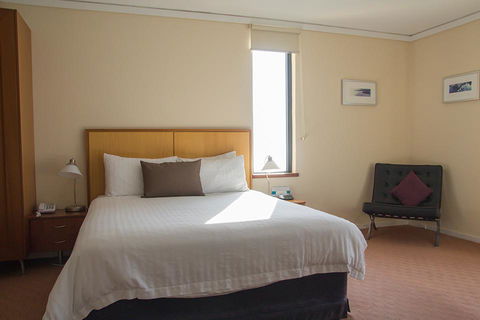 Ocean Beach Hotel - Events Australia 1