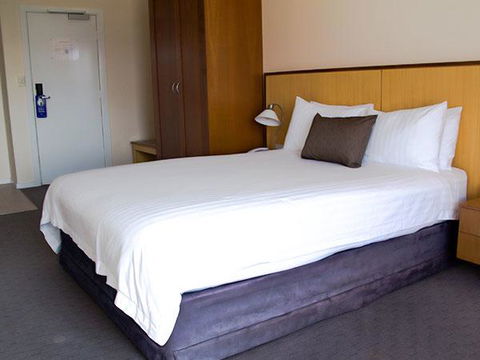 Ocean Beach Hotel - Events Australia 2
